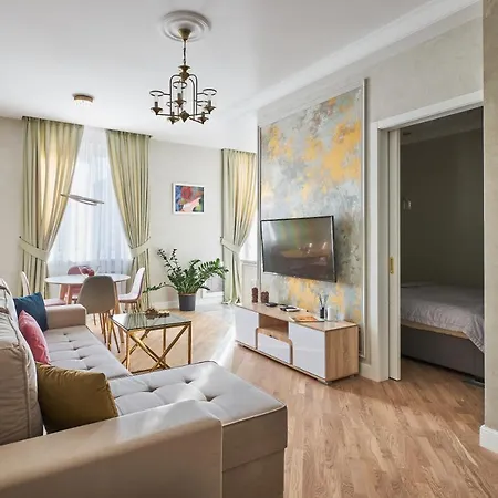 Fully Renovated 2Bdr Apt In The Heart Of Minsk *