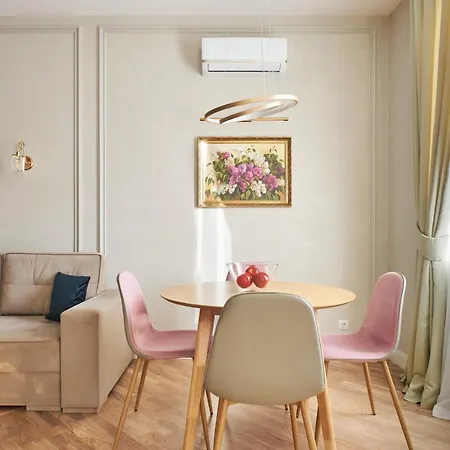 Apartment Fully Renovated 2Bdr Apt In The Heart Of Minsk Minsk