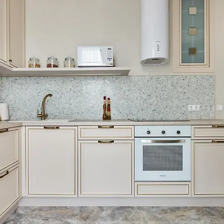 Fully Renovated 2Bdr Apt In The Heart Of Minsk *